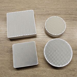 Honeycomb extruded ceramic filter