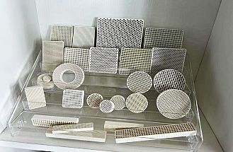 Honeycomb extruded ceramic filter