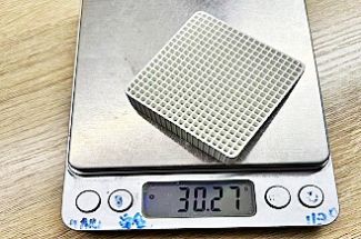 Honeycomb ceramic filters are exported to Canada