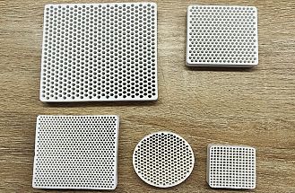 Honeycomb ceramic filters used for ferrous and non-ferrous metal castings, ductile iron, gray cast iron, aluminum casting.